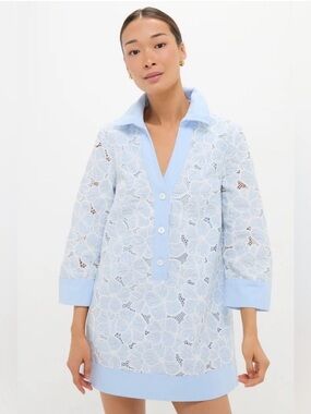 TUCKERNUCK Blue Floral Lace Collier Dress